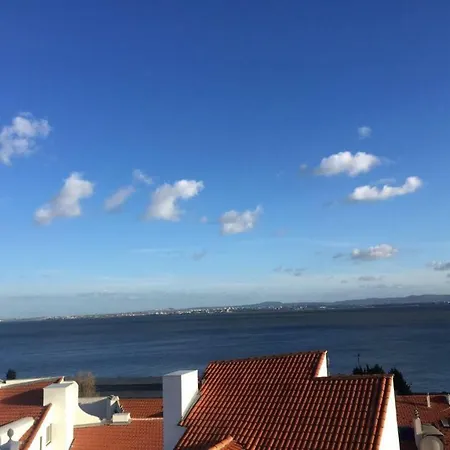 Penthouse Magnificent River View In Alfama * Lisboa
