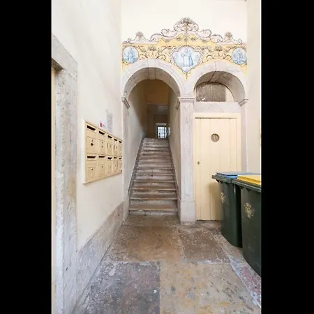 Penthouse Magnificent River View In Alfama Lisboa